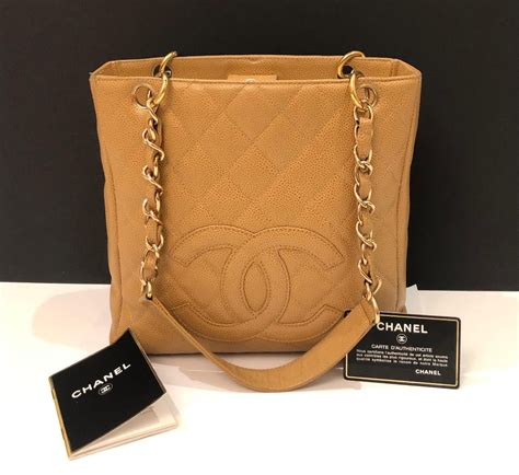 chanel tote bag review